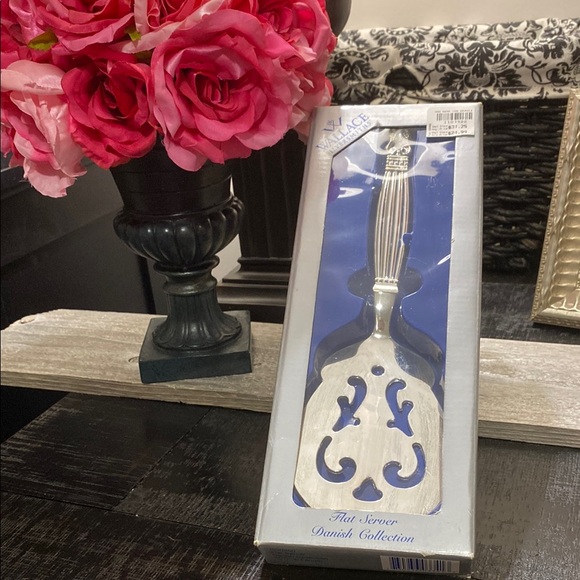 Wallace Silversmiths Other - Wallace Silversmiths Danish Collection Silver Plated Flat Server!